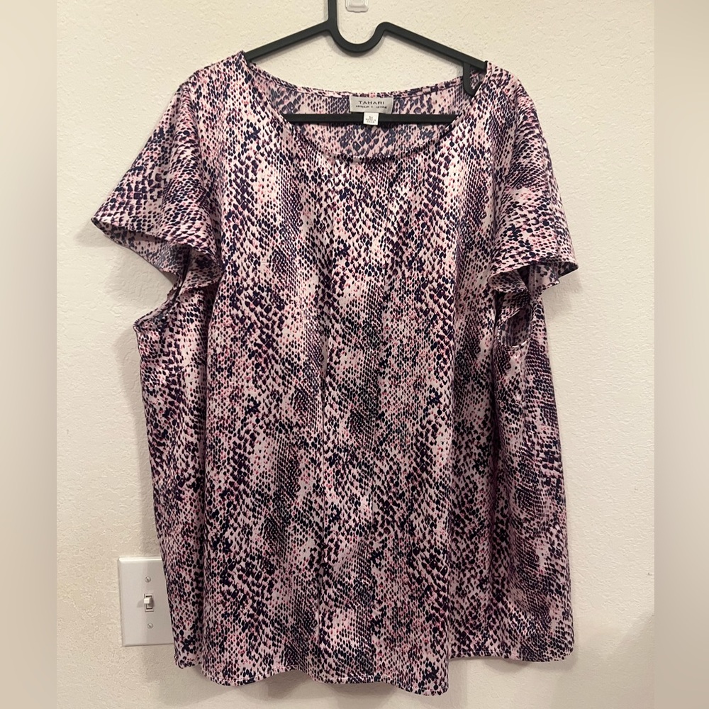 Bundle 👚TAHARI  plus size Top & And Now This 👚Asymmetrical Ruched Top,